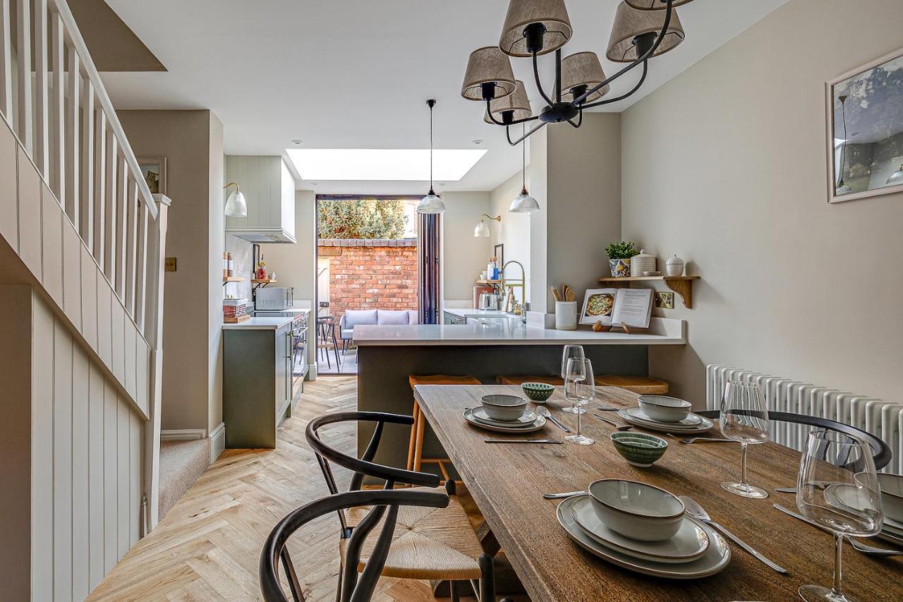 *New* Little Pyecroft House, Chester Luaran gambar