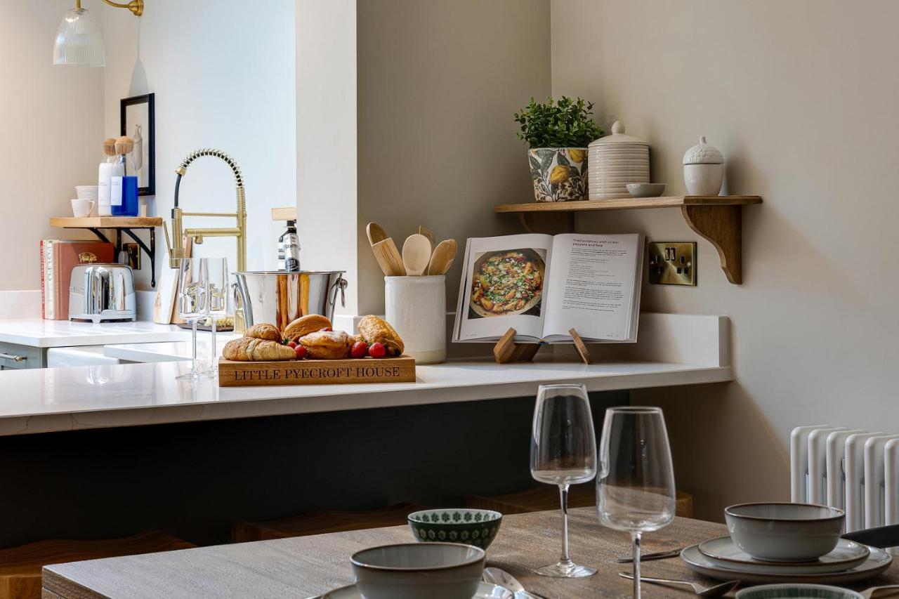*New* Little Pyecroft House, Chester Luaran gambar