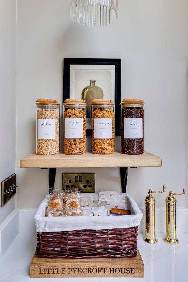 *New* Little Pyecroft House, Chester Luaran gambar